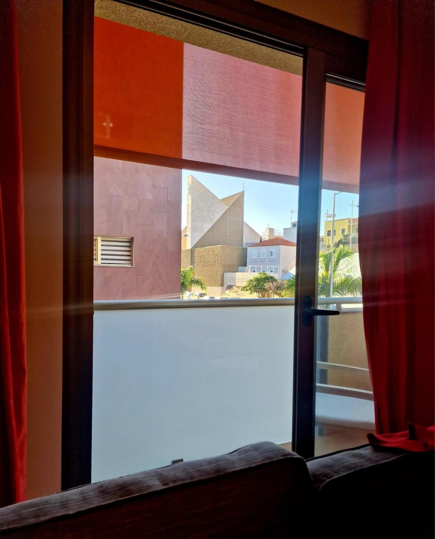 Alcala Seaside Apartment, Two Rooms, Private Parking Екстериор снимка