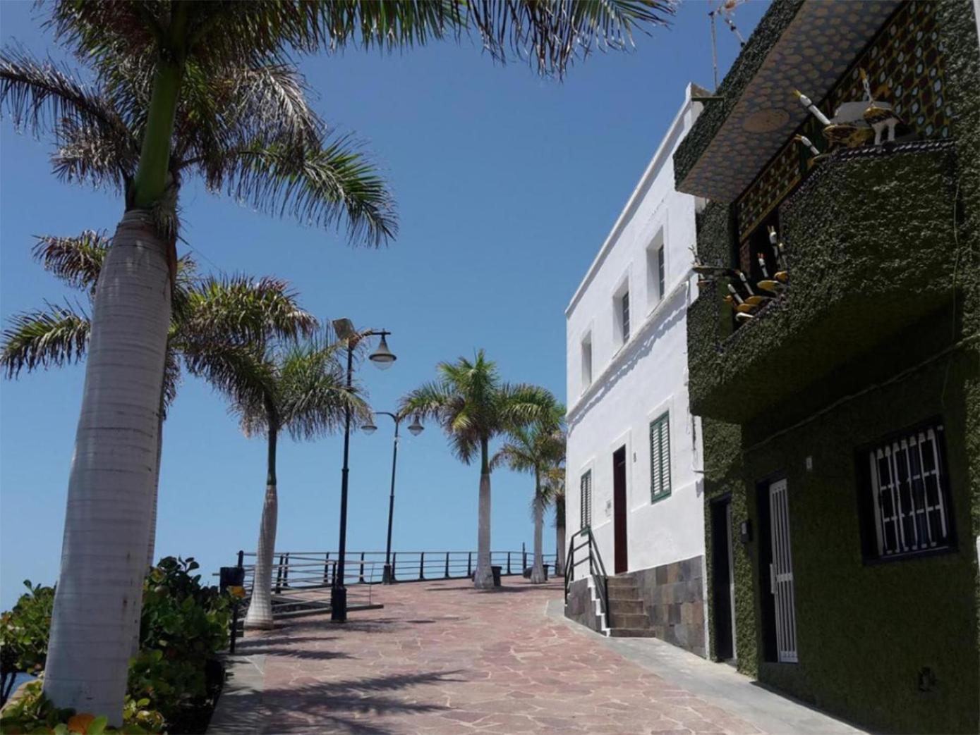 Alcala Seaside Apartment, Two Rooms, Private Parking Екстериор снимка